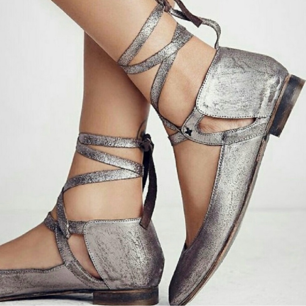 Free People, Genuine Leather, Atlas, Silver Metallic Lace-Up Flats, Size 10
